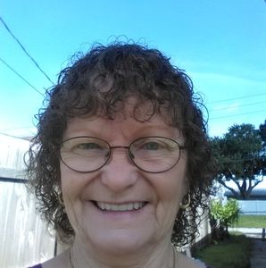 Meet your Posher, Deana